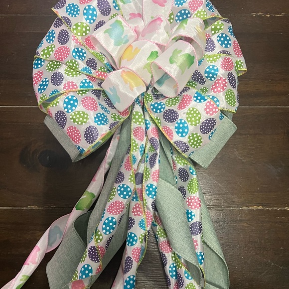 Spring Easter Bow - Picture 3 of 5